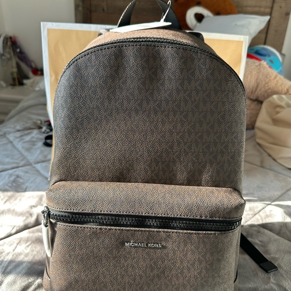 Michael Kors Cooper Brown - Men’s Luxury Backpack - Picture 3 of 8